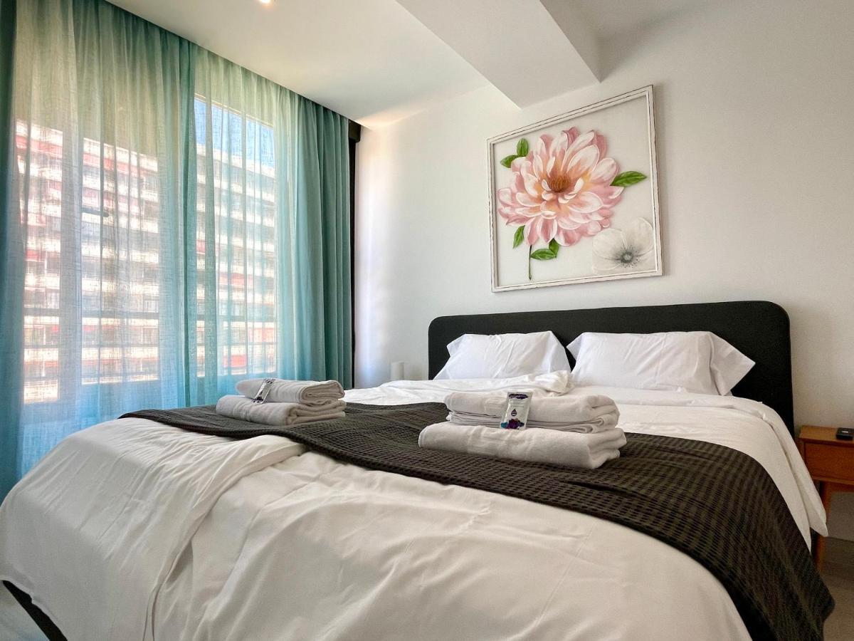 Modern Place City & Beachlife In Heart Of Torremolinos By Solrentspain Apartamento Exterior foto